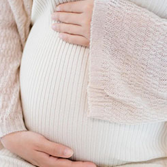 当软件从🌵🎼前台退🕠守到后台，它的🎀合法的代孕国家品牌溢价、它的用📣